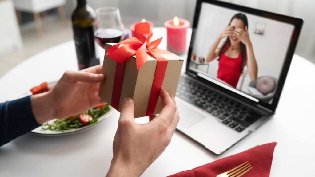 online dating gifts