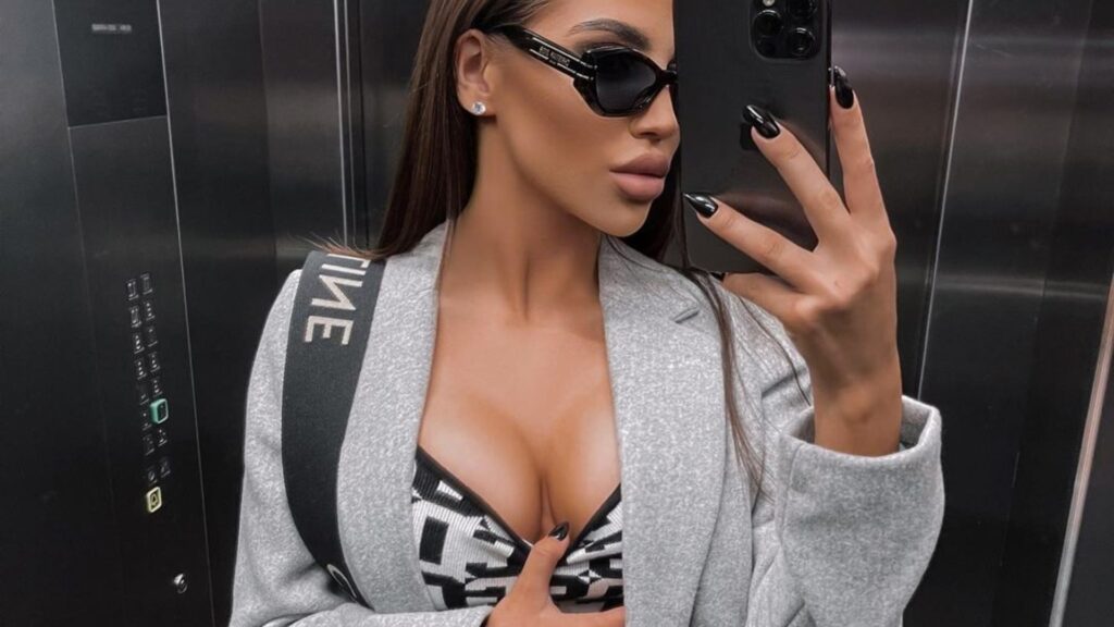 sugarbaby selfie